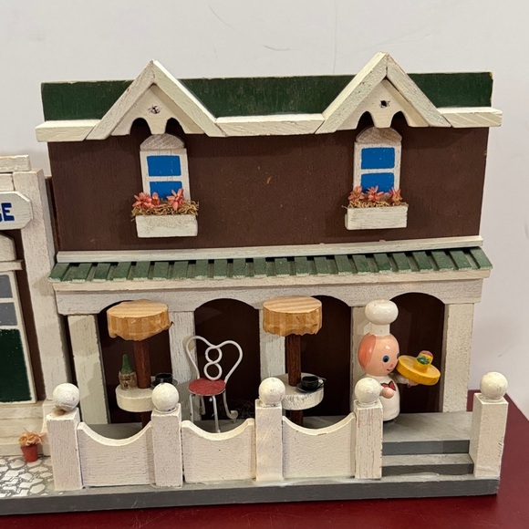 Vintage handmade Charming Wooden Post Office and Cafe Model - Picture 3 of 11